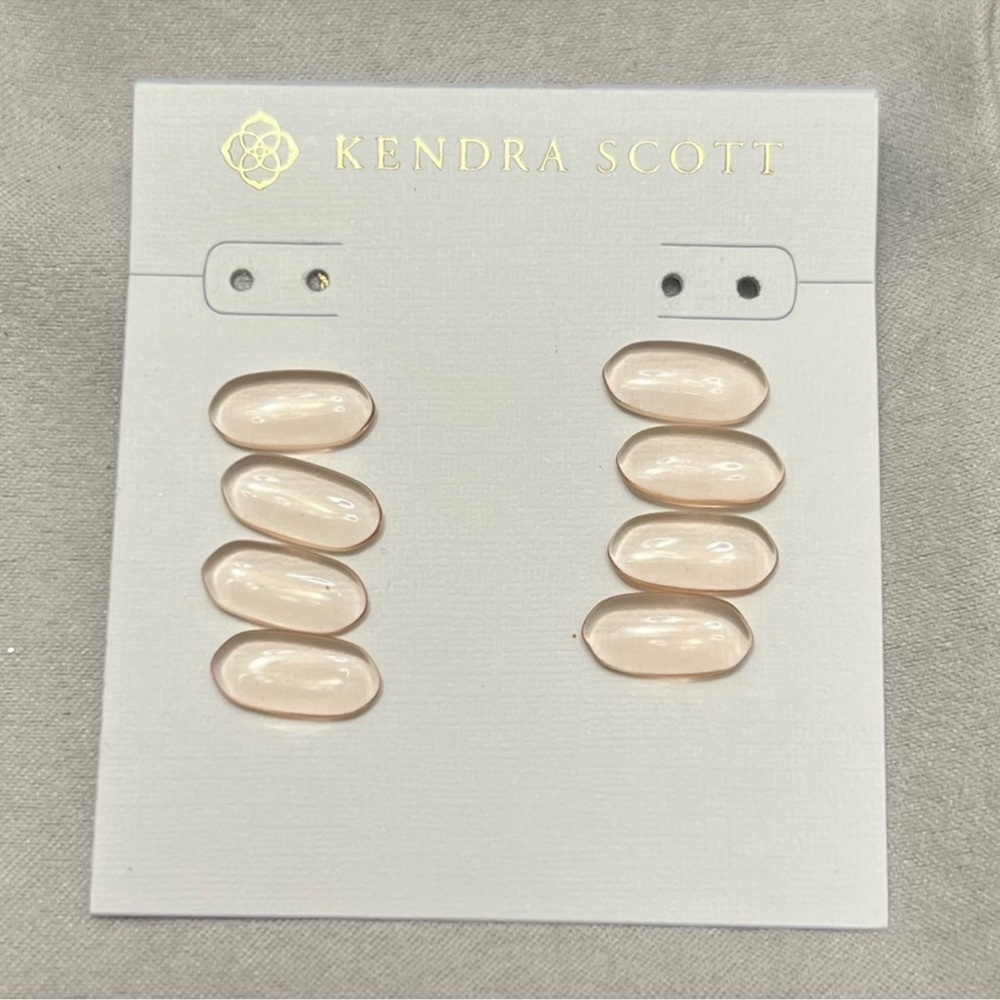 Kendra Scott peach glass stone set